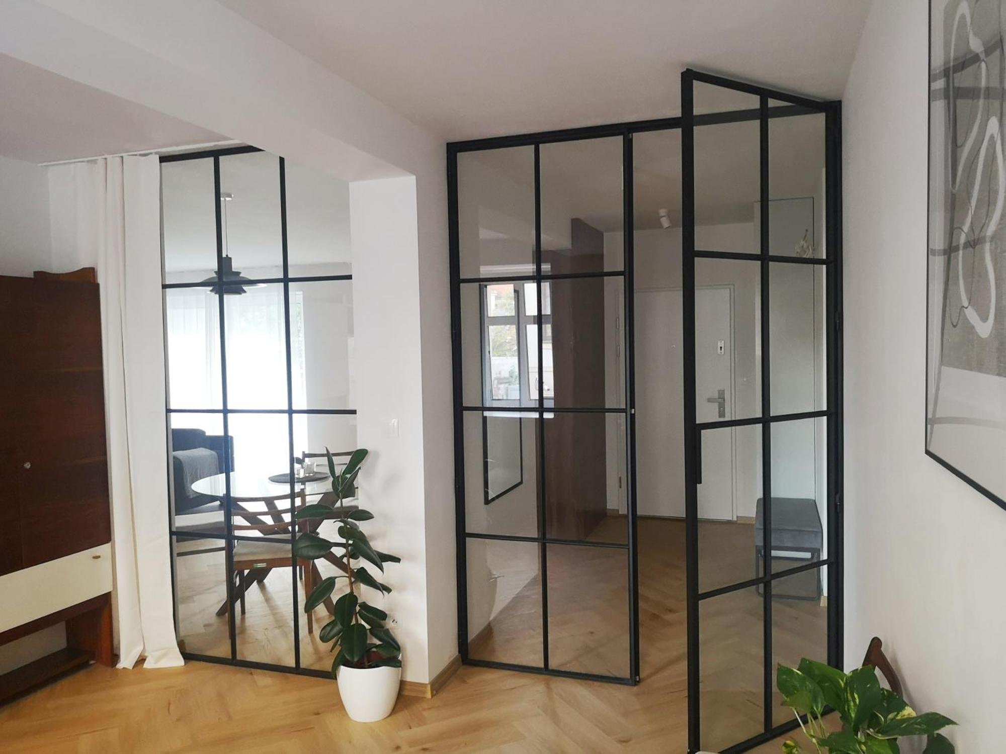 Beautiful New Apt In Old Town Near Train Station - Free Parking Bratislava Exterior photo